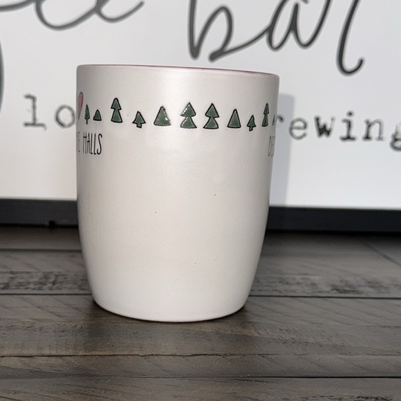 Peppermint & Pine Deck The Halls Christmas Mug Cup Embossed Christmas Tree Heart - Picture 3 of 8